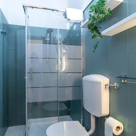 Apartment Familybo Centro *